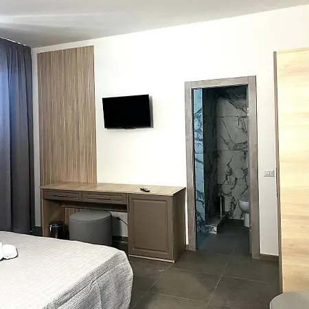 Marechiaro - Direttamente Sul Mare 3*