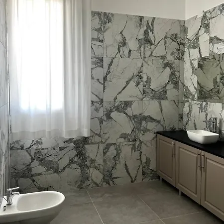 Otel Marechiaro - Direttamente Sul Mare San Menaio