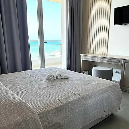Hotel Marechiaro - Direttamente Sul Mare 3*