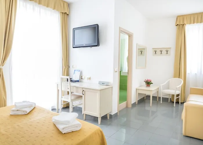 Отель Marechiaro - Direttamente Sul Mare 3*