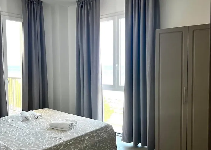 Marechiaro - Direttamente Sul Mare 3*